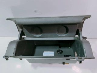 bontott VW TOURAN Kesztyűtartó