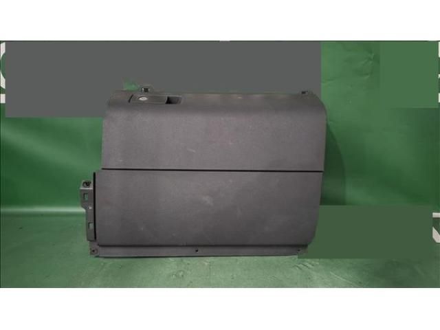 bontott VW TOURAN Kesztyűtartó