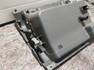 bontott VW TOURAN Kesztyűtartó