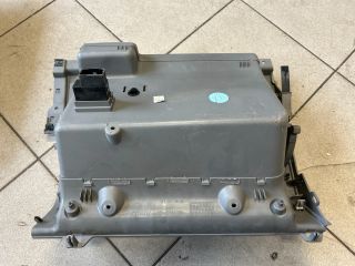 bontott VW TOURAN Kesztyűtartó