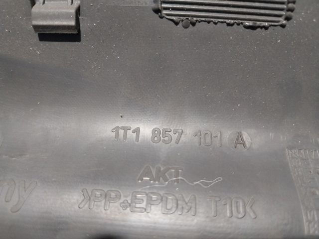 bontott VW TOURAN Kesztyűtartó