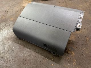 bontott VW TOURAN Kesztyűtartó