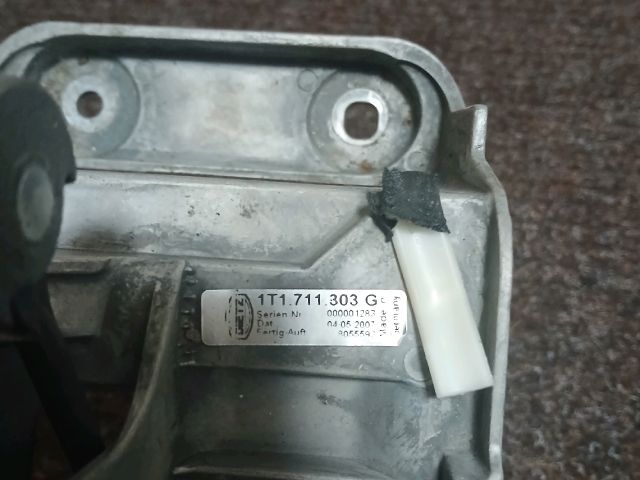 bontott VW TOURAN Kézifék Kar