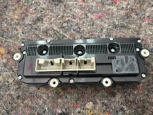 bontott VW TOURAN Klíma Kapcsoló