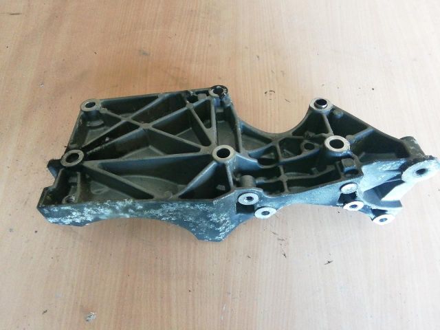 bontott VW TOURAN Klímakompresszor Tartó Bak