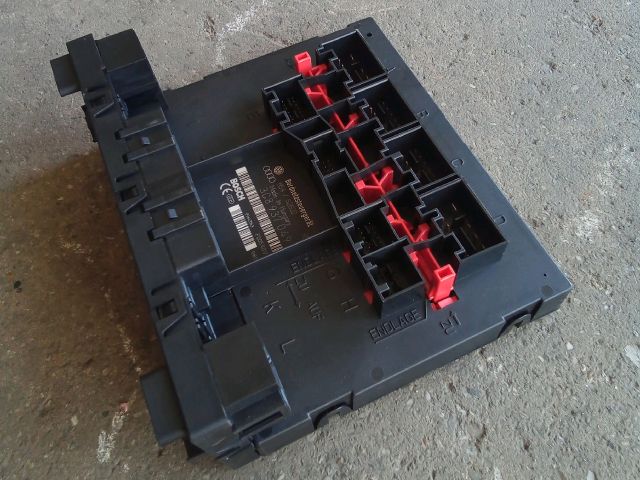 bontott VW TOURAN Komfort Elektronika