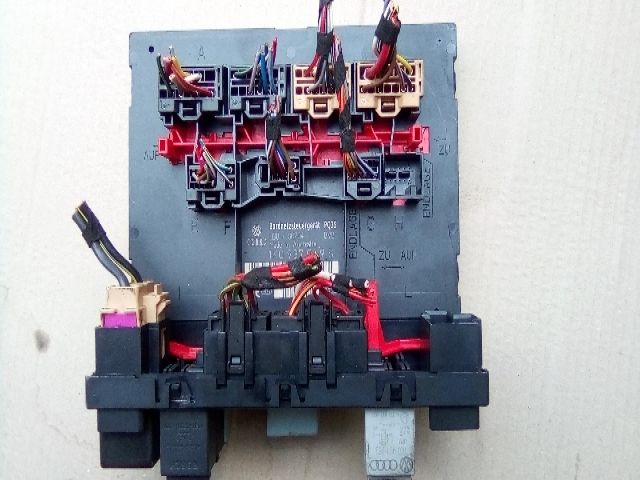 bontott VW TOURAN Komfort Elektronika