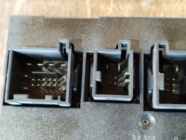 bontott VW TOURAN Komfort Elektronika