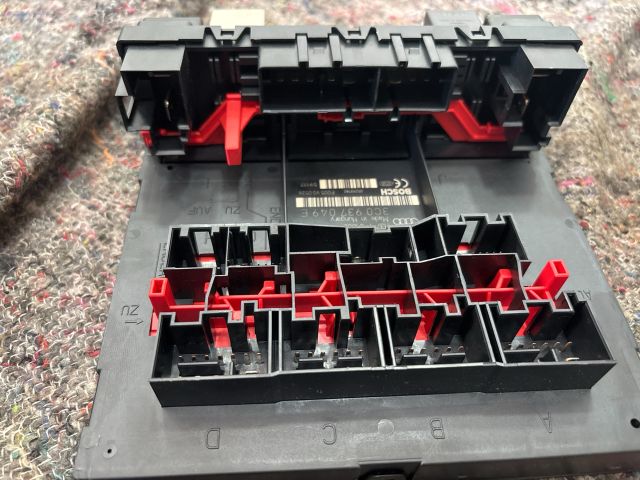 bontott VW TOURAN Komfort Elektronika