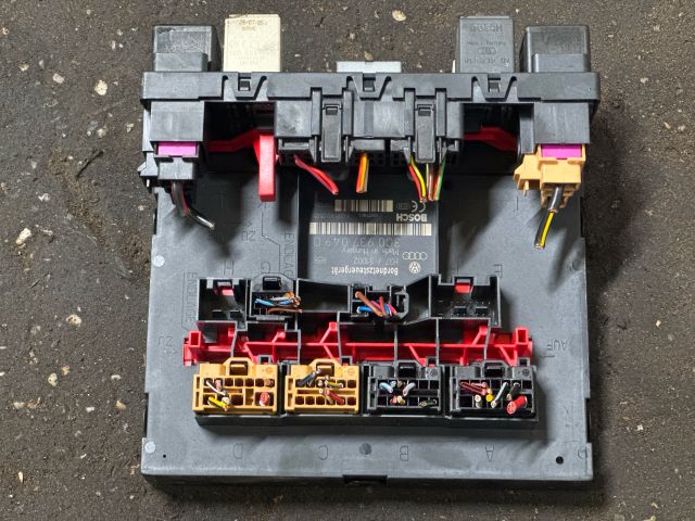 bontott VW TOURAN Komfort Elektronika