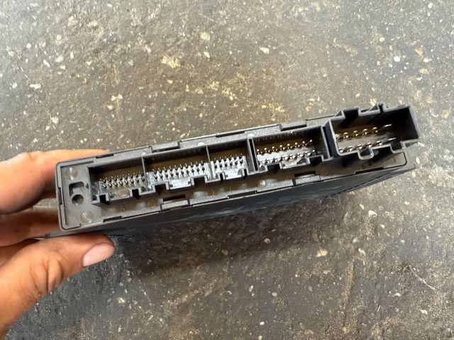 bontott VW TOURAN Komfort Elektronika