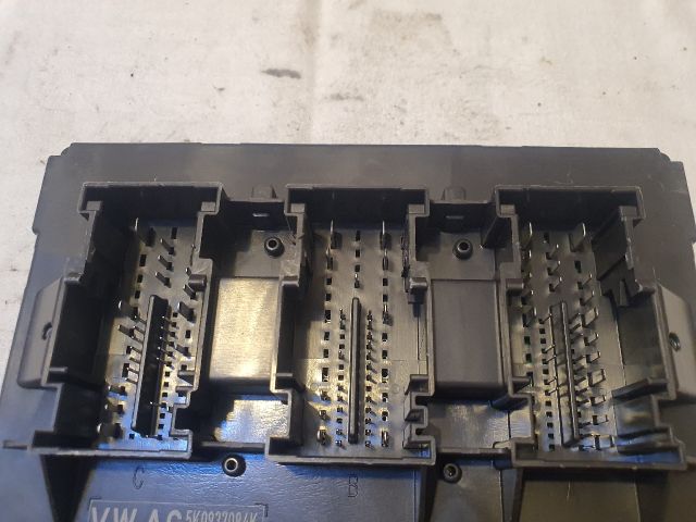 bontott VW TOURAN Komfort Elektronika