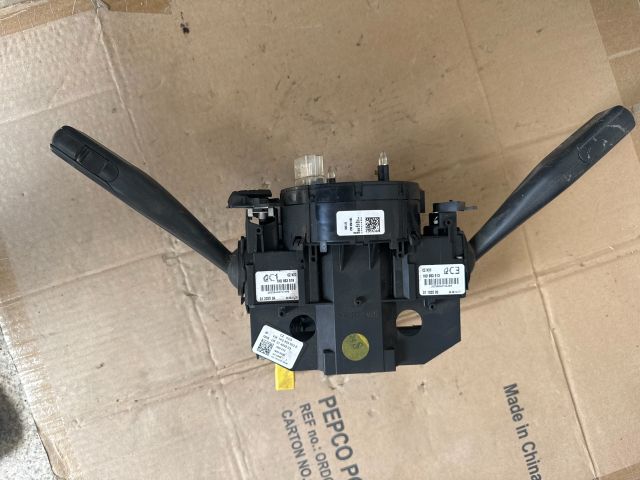 bontott VW TOURAN Komplett Kormánykapcsoló (Bajuszkapcsoló)