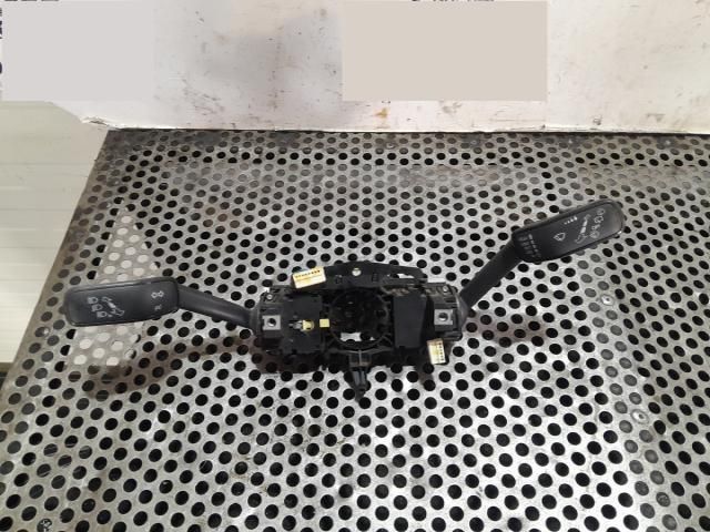 bontott VW TOURAN Komplett Kormánykapcsoló (Bajuszkapcsoló)