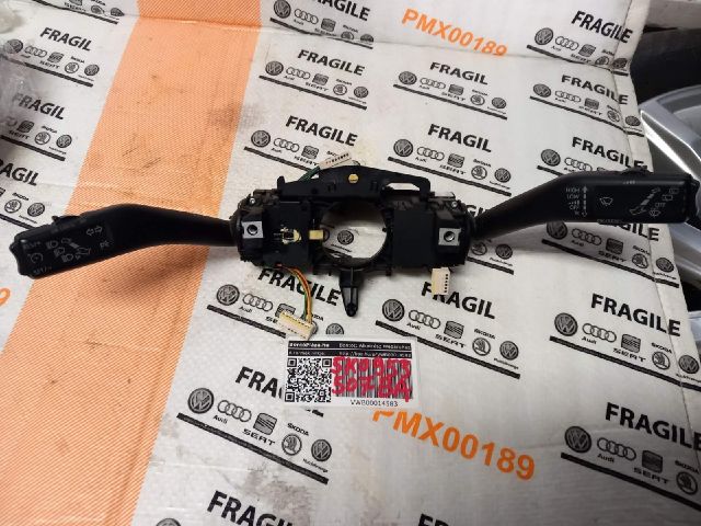 bontott VW TOURAN Komplett Kormánykapcsoló (Bajuszkapcsoló)