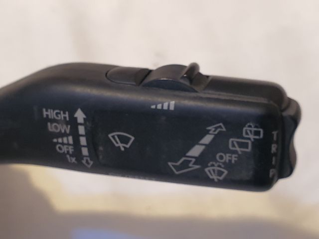 bontott VW TOURAN Komplett Kormánykapcsoló (Bajuszkapcsoló)