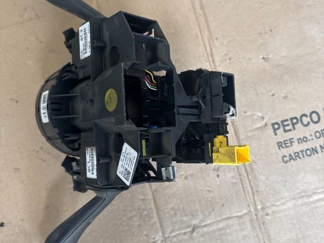 bontott VW TOURAN Komplett Kormánykapcsoló (Bajuszkapcsoló)