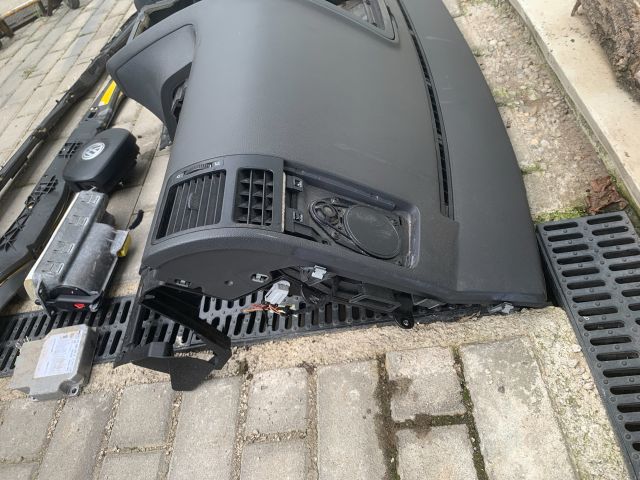 bontott VW TOURAN Komplett Légzsák Szett