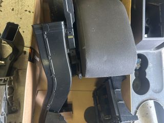 bontott VW TOURAN Könyöklő