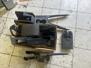 bontott VW TOURAN Könyöklő