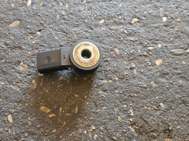 bontott VW TOURAN Kopogás Jeladó