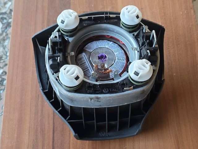 bontott VW TOURAN Kormánylégzsák