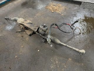 bontott VW TOURAN Kormánymű Szervós