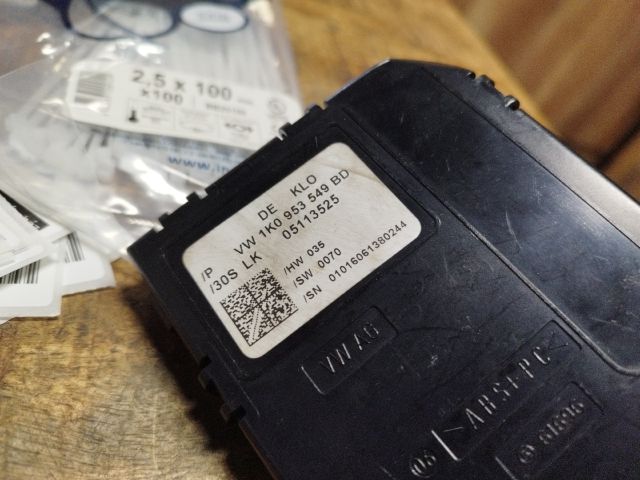 bontott VW TOURAN Kormányoszlop Vezérlő