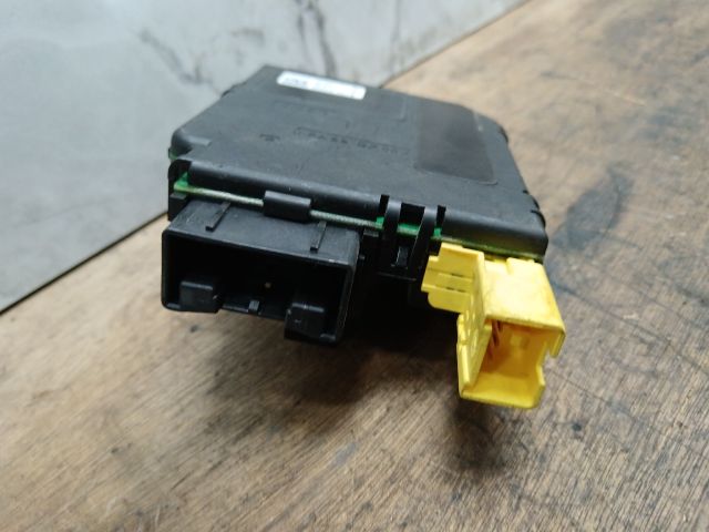 bontott VW TOURAN Kormányoszlop Vezérlő