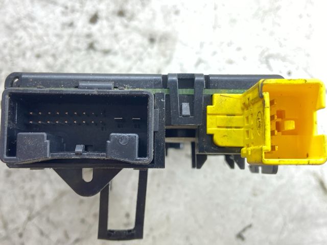 bontott VW TOURAN Kormányoszlop Vezérlő