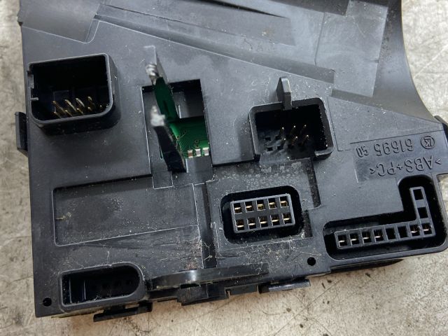 bontott VW TOURAN Kormányoszlop Vezérlő