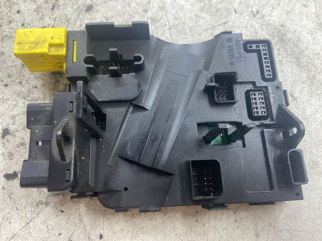 bontott VW TOURAN Kormányoszlop Vezérlő