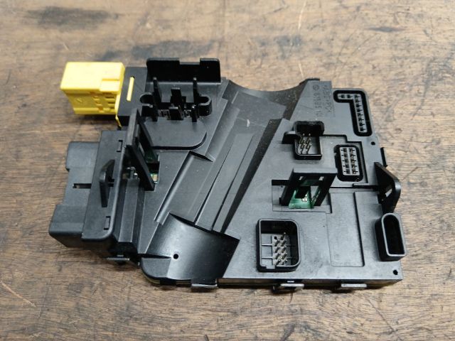 bontott VW TOURAN Kormányoszlop Vezérlő