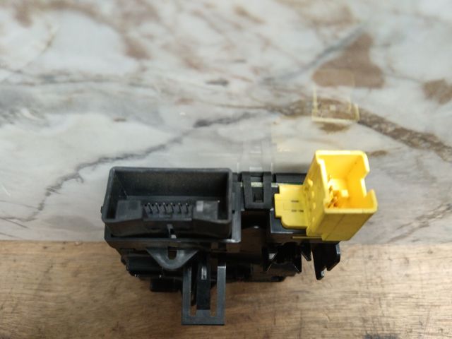 bontott VW TOURAN Kormányoszlop Vezérlő