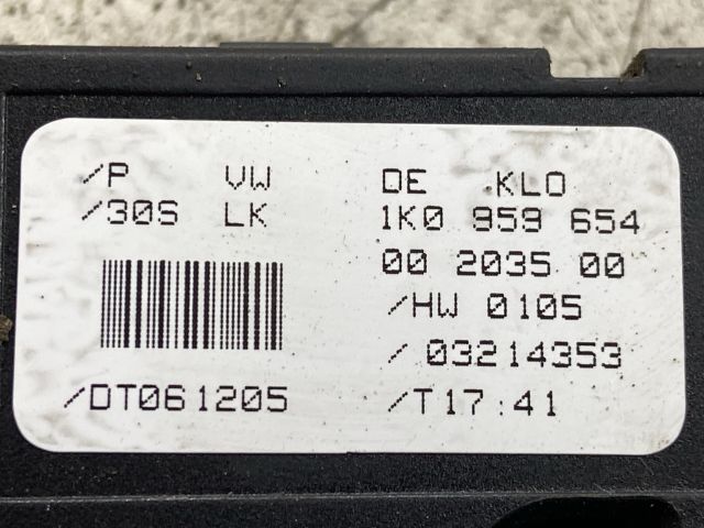 bontott VW TOURAN Kormányszög Jeladó