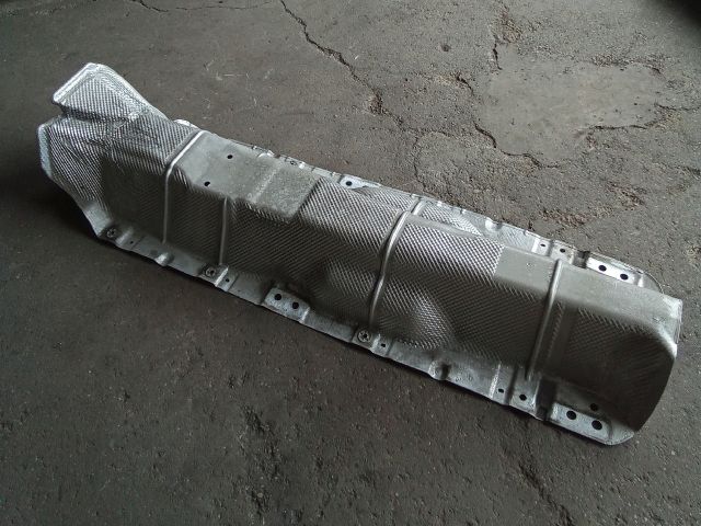 bontott VW TOURAN Középső Kipufogó Dob Hővédő Lemez