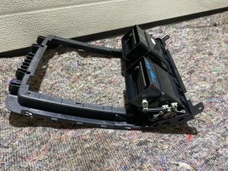 bontott VW TOURAN Középső Szellőző Keret