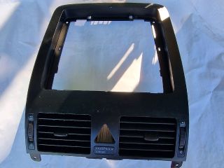 bontott VW TOURAN Középső Szellőző