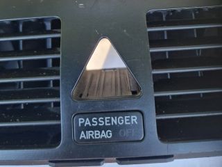 bontott VW TOURAN Középső Szellőző