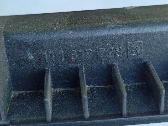 bontott VW TOURAN Középső Szellőző