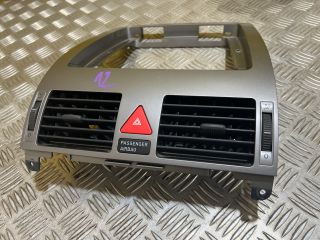 bontott VW TOURAN Középső Szellőző