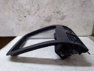 bontott VW TOURAN Középső Szellőző