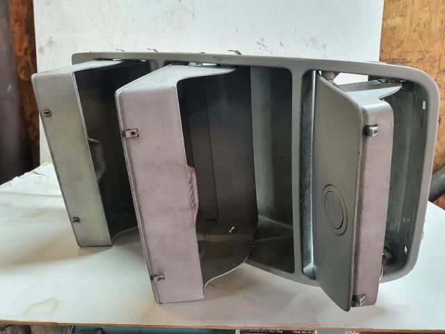 bontott VW TOURAN Középső Szemüvegtartó