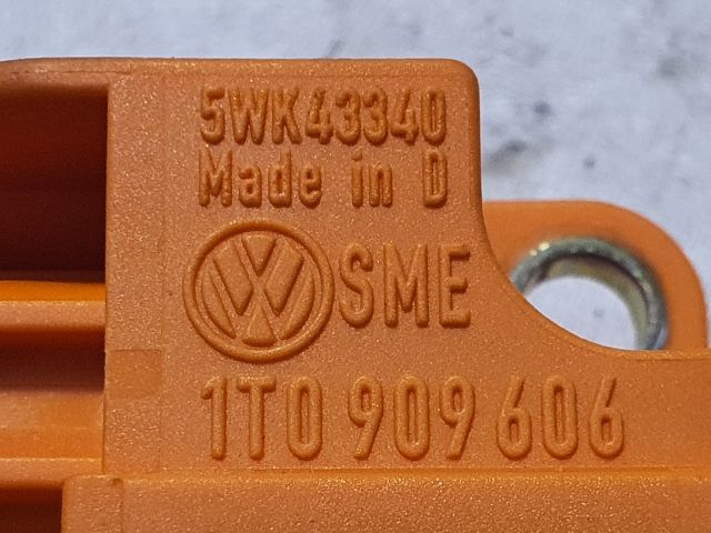 bontott VW TOURAN Központi Ütközés Érzékelő