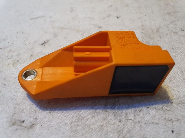 bontott VW TOURAN Központi Ütközés Érzékelő