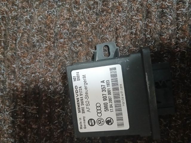 bontott VW TOURAN Lámpa Vezérlő