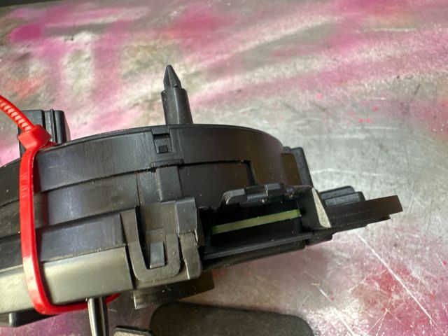 bontott VW TOURAN Légzsák Átvezető Szalagkábel