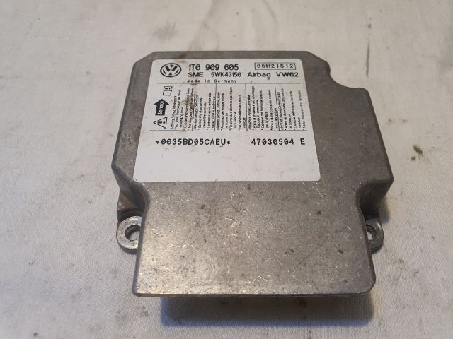 bontott VW TOURAN Légzsák Elektronika