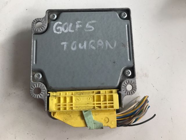 bontott VW TOURAN Légzsák Elektronika