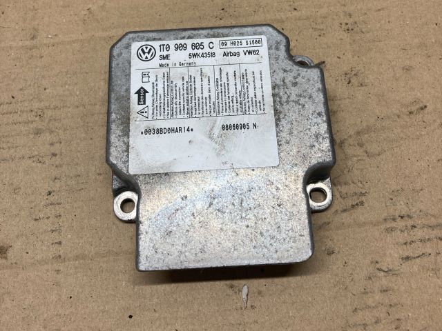 bontott VW TOURAN Légzsák Elektronika